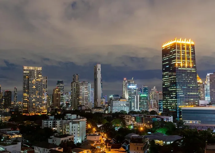 Pinnacle Lumpini Park Hotel