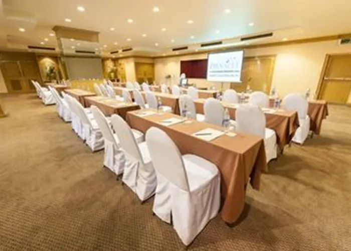 Pinnacle Lumpini Park Hotel Bangkok