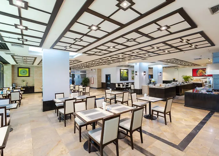 Pinnacle Lumpini Park Hotel