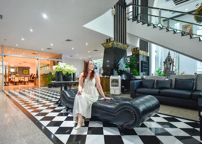 Hotel Pinnacle Lumpini Park