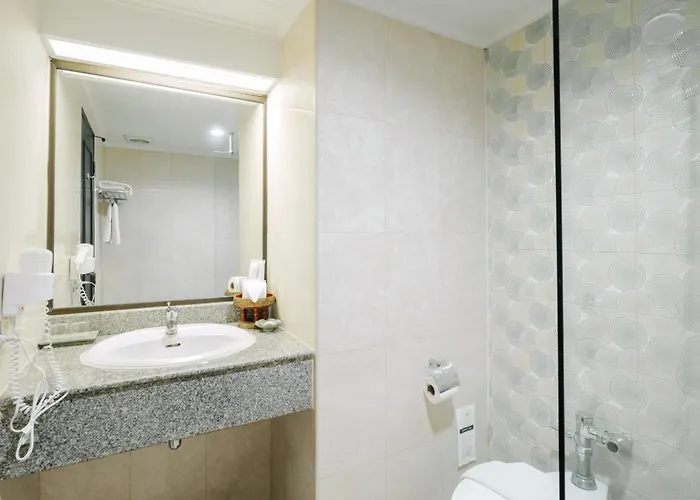Hotel Pinnacle Lumpini Park 3*