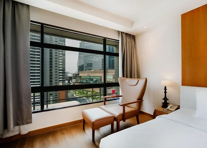Pinnacle Lumpini Park 3*