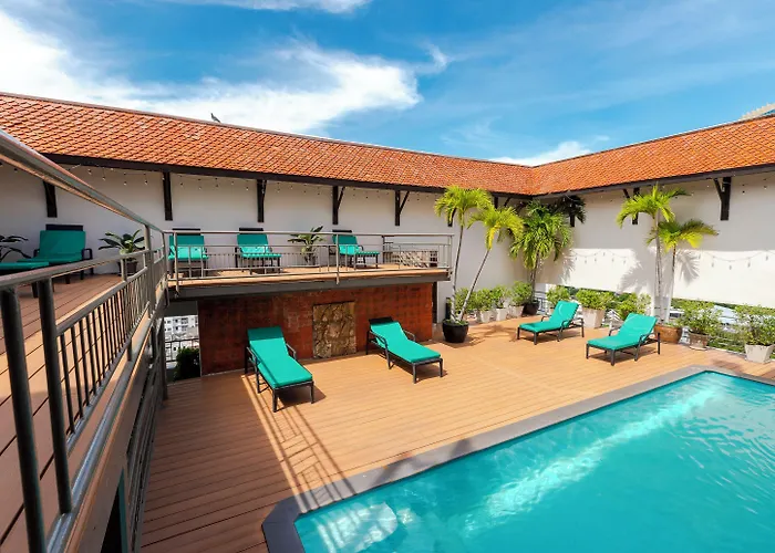 Pinnacle Lumpini Park 3*
