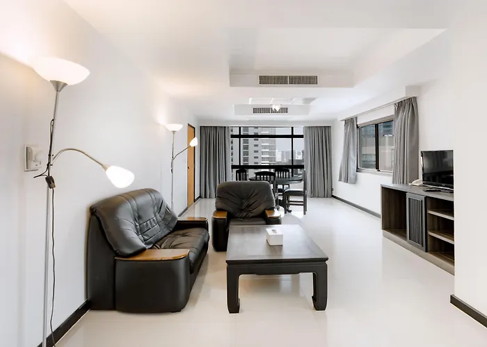 Pinnacle Lumpini Park 3*